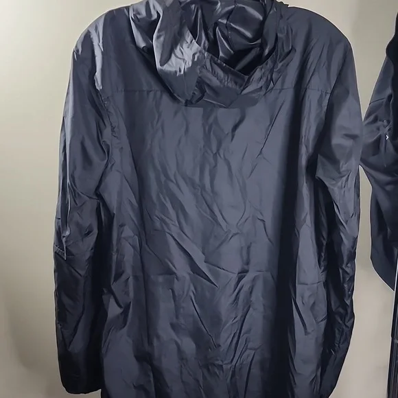 Nike Rain Jacket - Picture 4 of 4